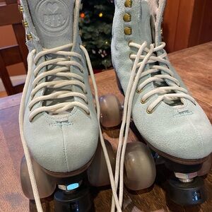 BTFL, Light Blue Roller Skates with Gold